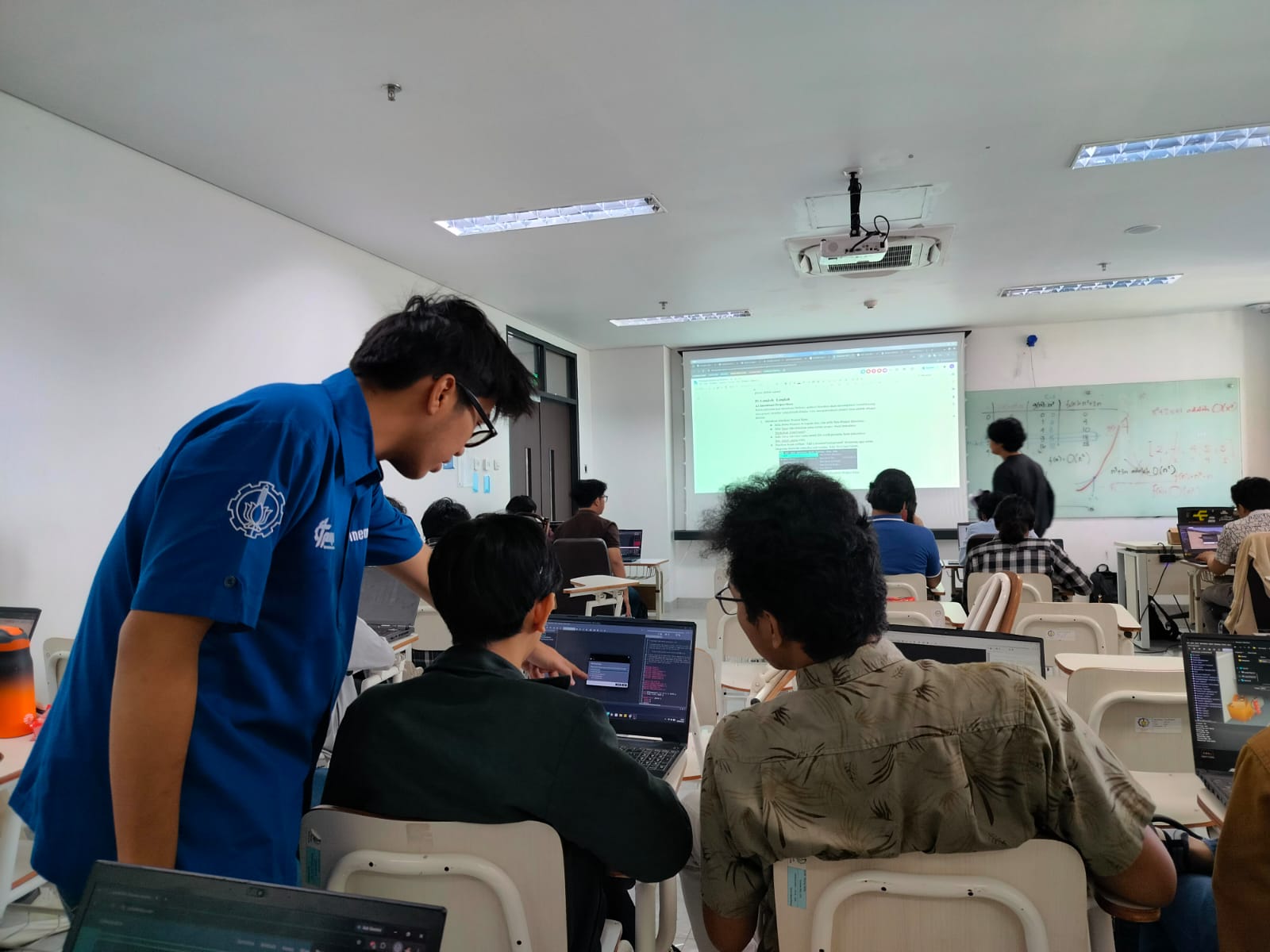 Institut Teknologi Sepuluh Nopember (ITS)